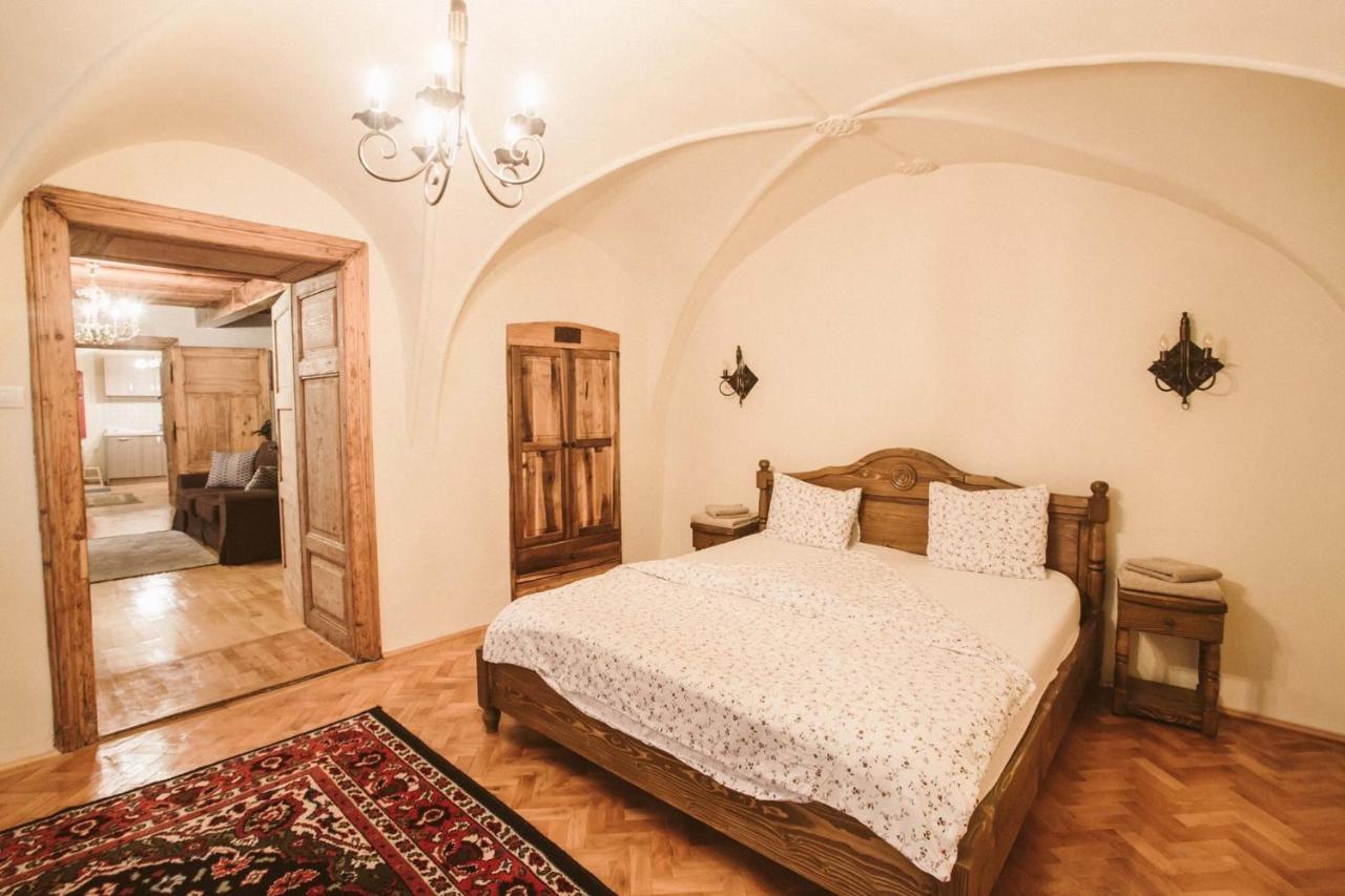 Casa Schobeln Apartment Брашов Екстериор снимка