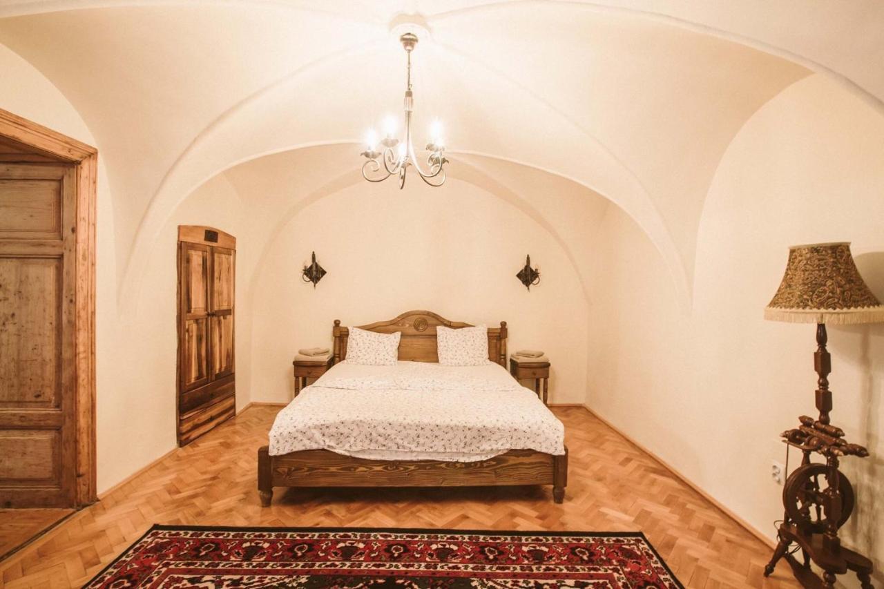 Casa Schobeln Apartment Брашов Екстериор снимка