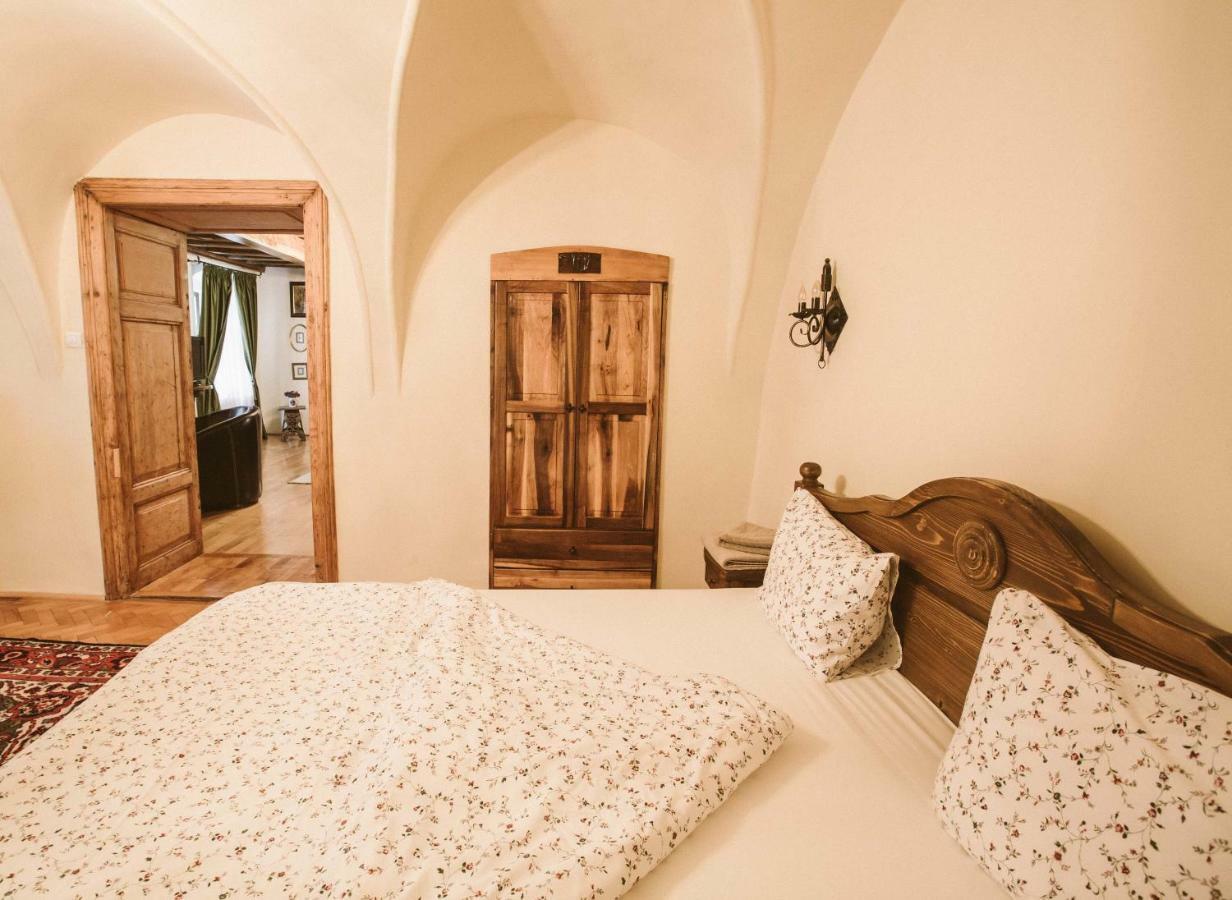Casa Schobeln Apartment Брашов Екстериор снимка